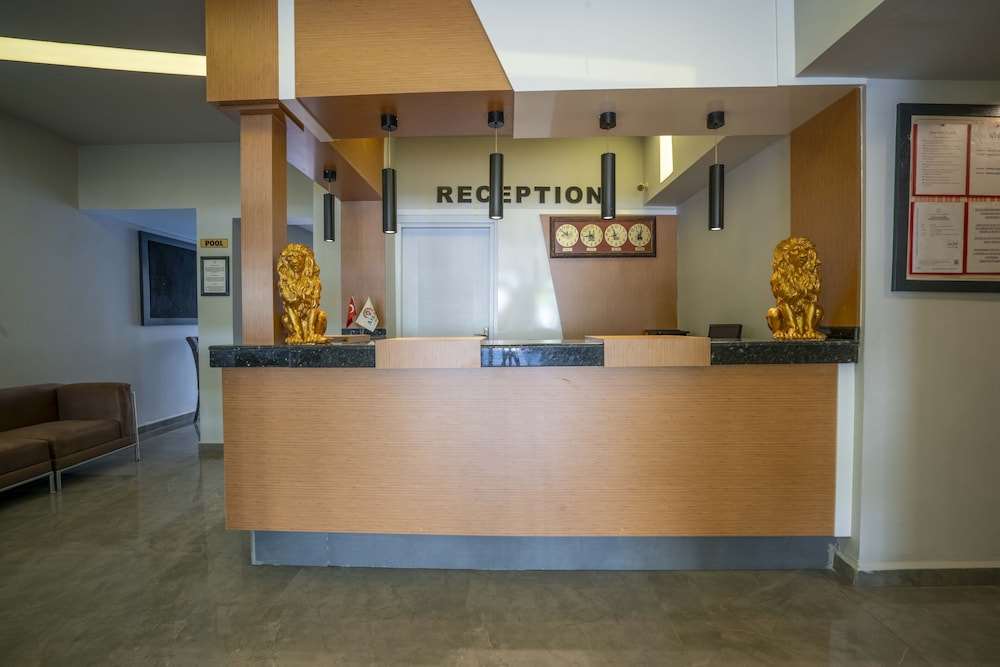 Aslan Corner Hotel 4