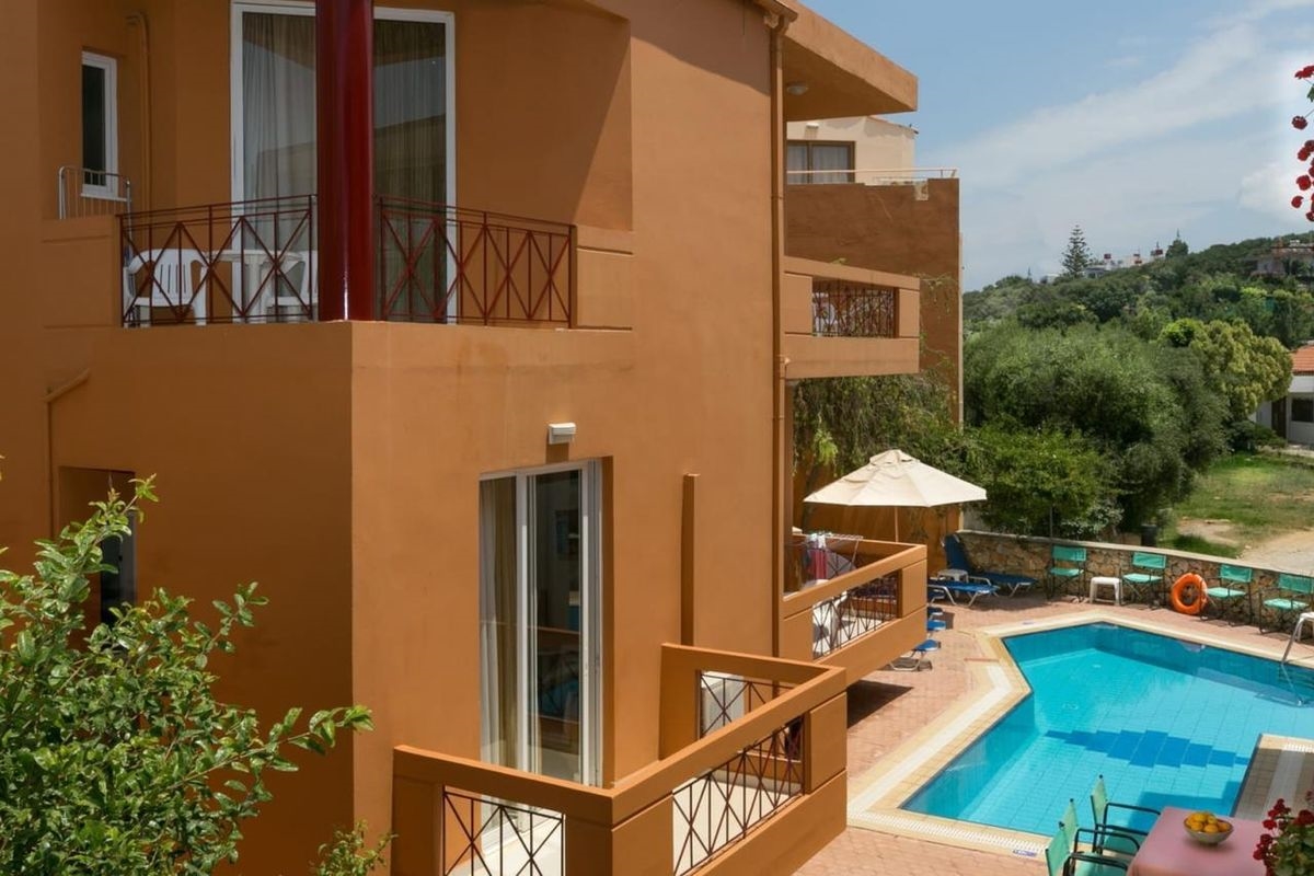 ELOTIA HOTEL
