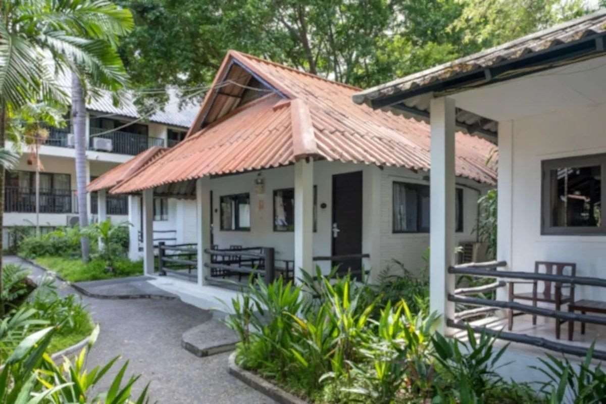 SUNSHINE GARDEN APARTMENTS 3