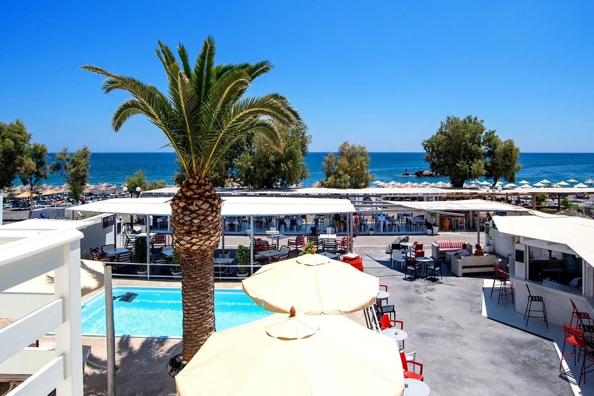 BEACH BOUTIQUE SANTORINI