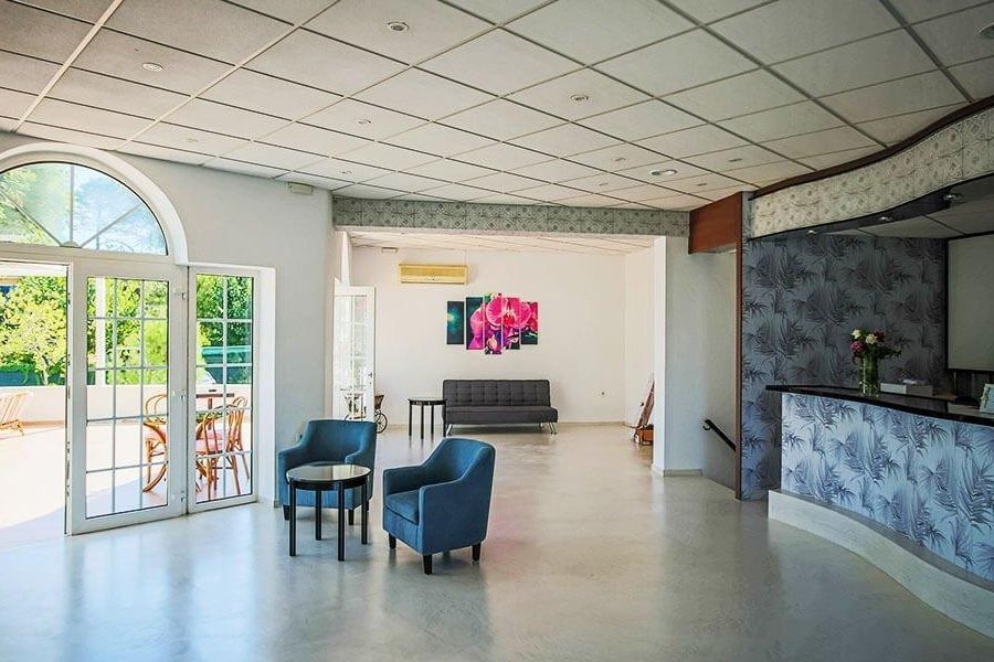 PARADISE HOTEL 5