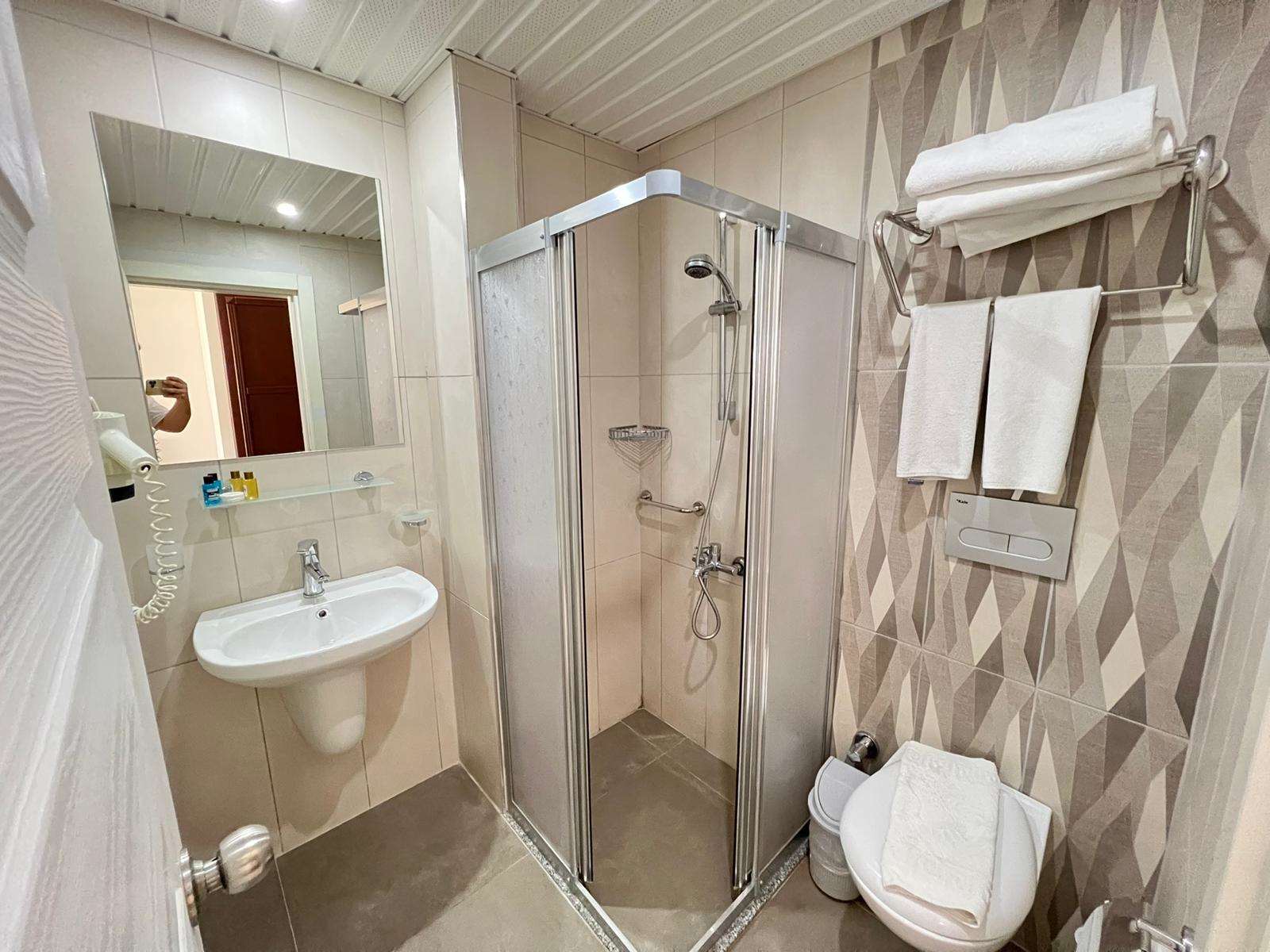 Pokaż wszystkie zdjęcia