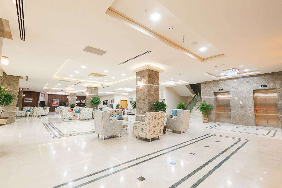 L'Oceanica Beach Resort Hotel 4