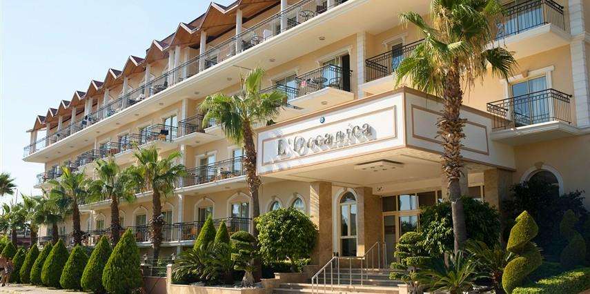 L'Oceanica Beach Resort Hotel 3