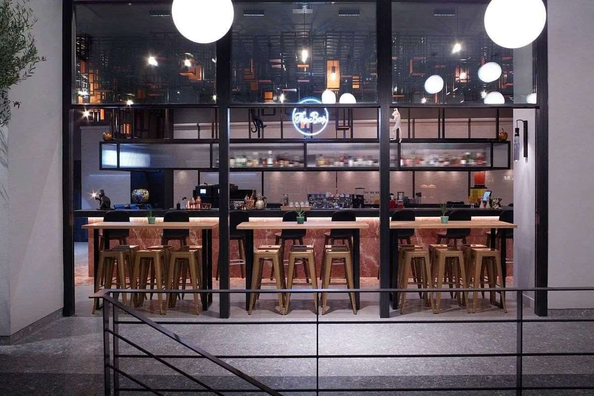 MOXY ATHENS CITY 4