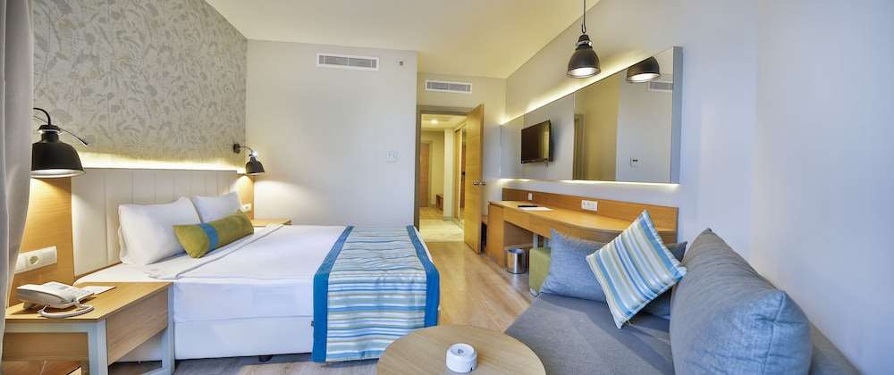 Calido Maris Hotel 4