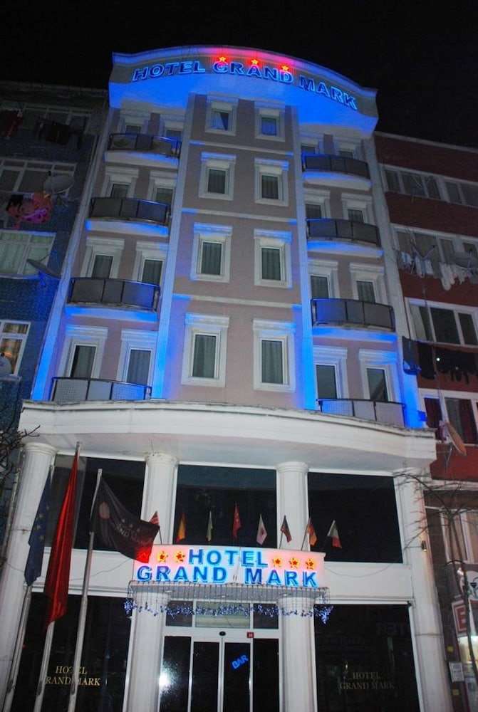 Grand Mark