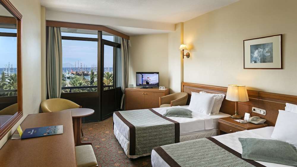 Pokaż wszystkie zdjęcia