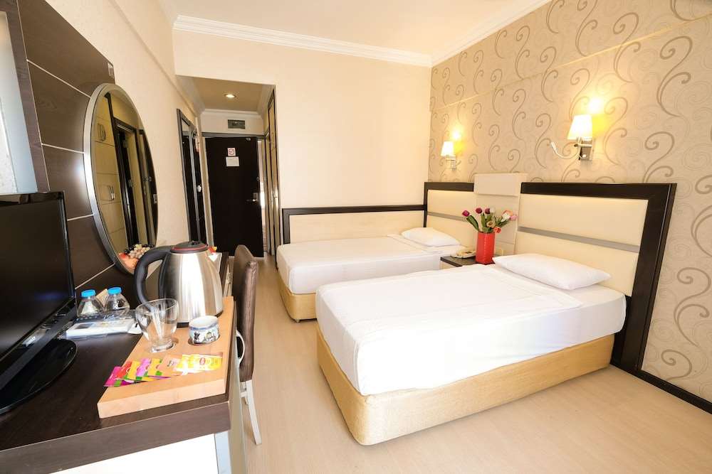 Pokaż wszystkie zdjęcia