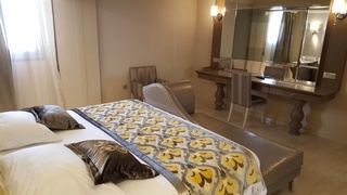Adams Beach Hotel 3