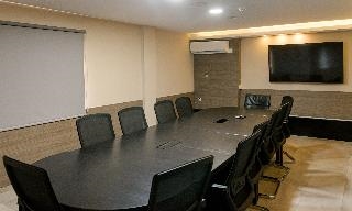 Rise Hotel