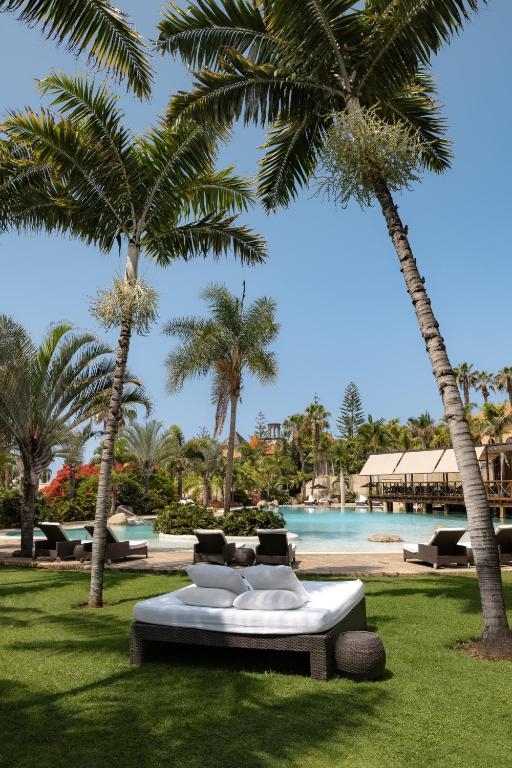 Bahia del Duque Las Villas Resort 3