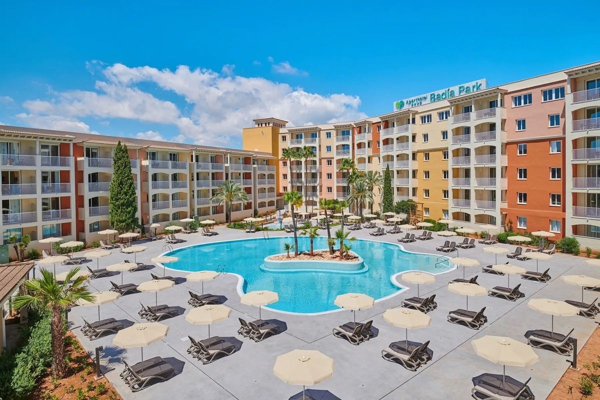 Protur Badia Park Aparthotel
