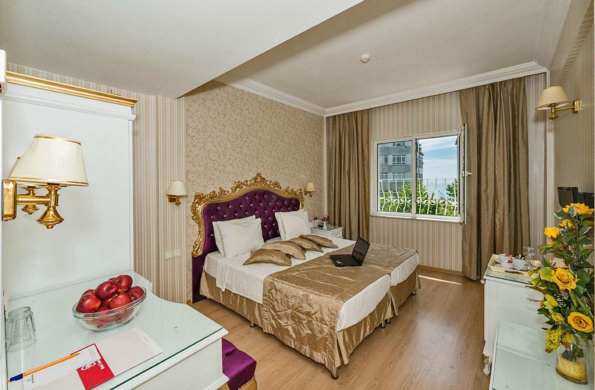 Santa Sophia Hotel 3