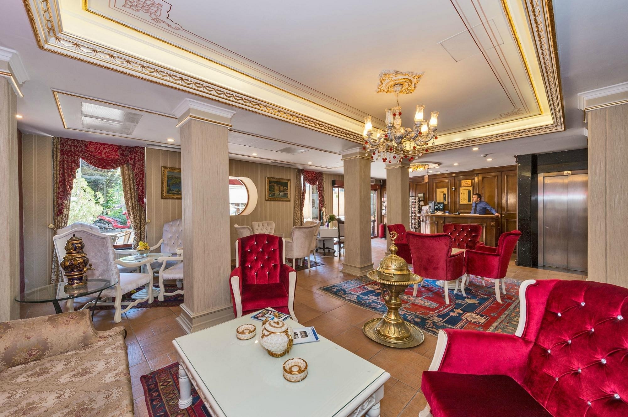 Santa Sophia Hotel 4