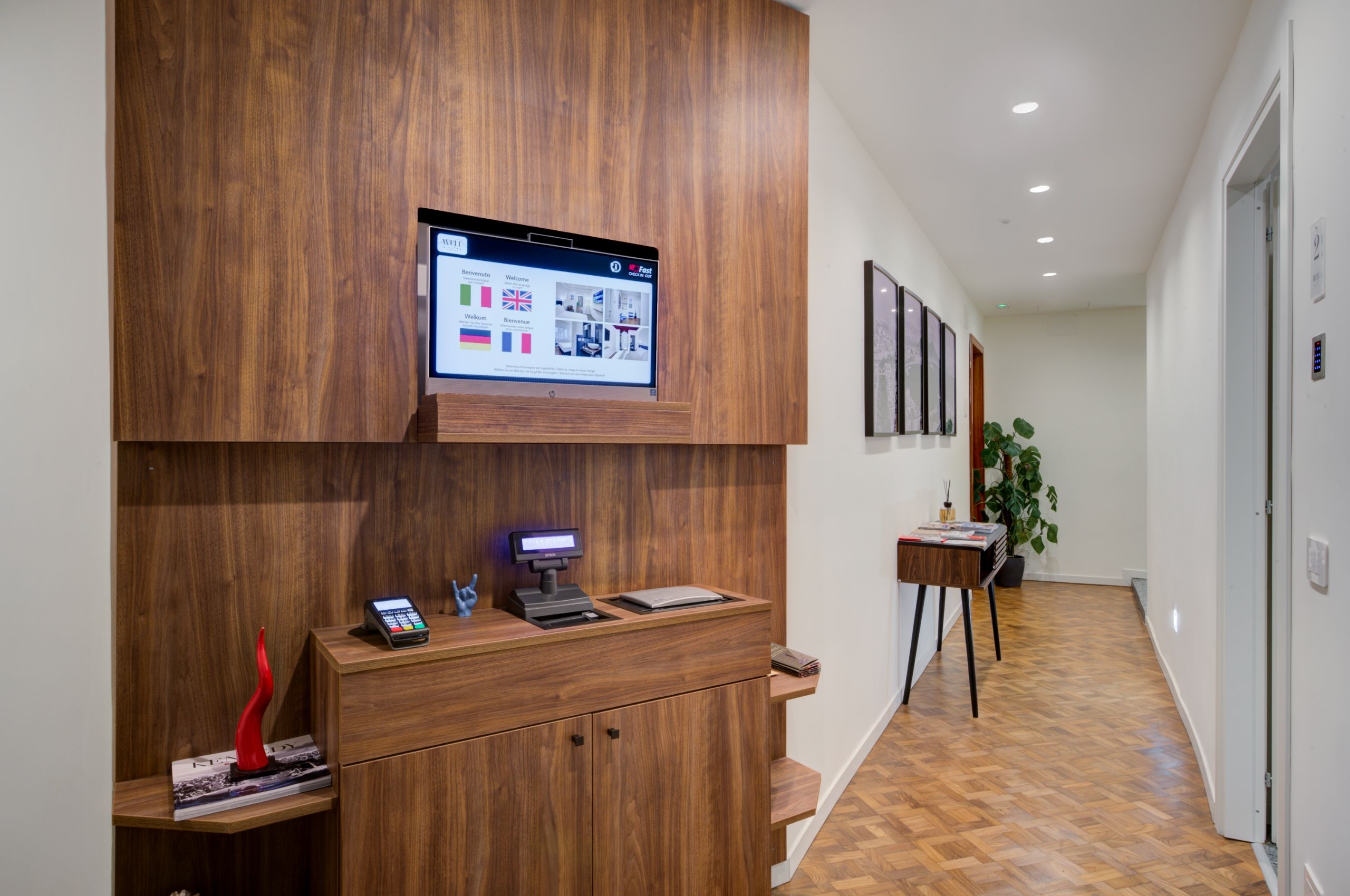 Well Suites - Piazza dei Martiri 4