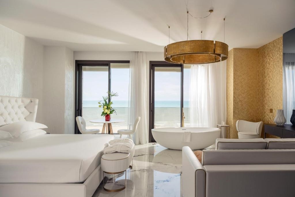 Promenade Luxury Wellness Hotel