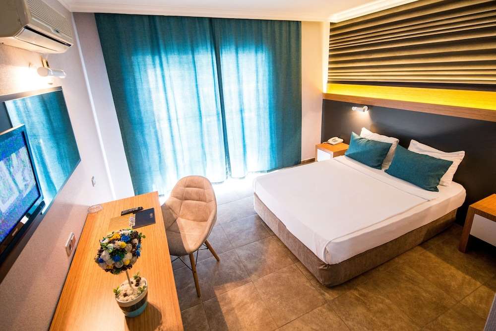 Pokaż wszystkie zdjęcia