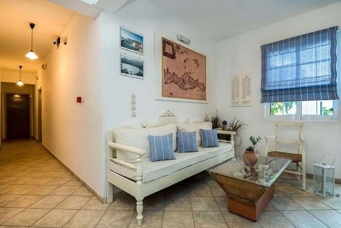 DIAMOND APTS & SUITES 4