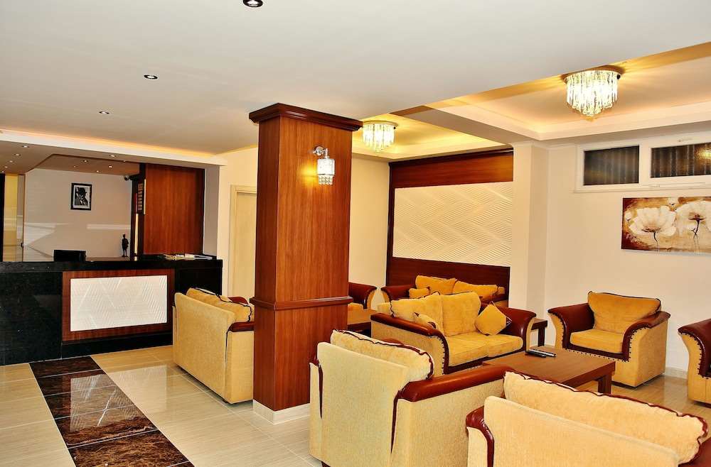 Pokaż wszystkie zdjęcia