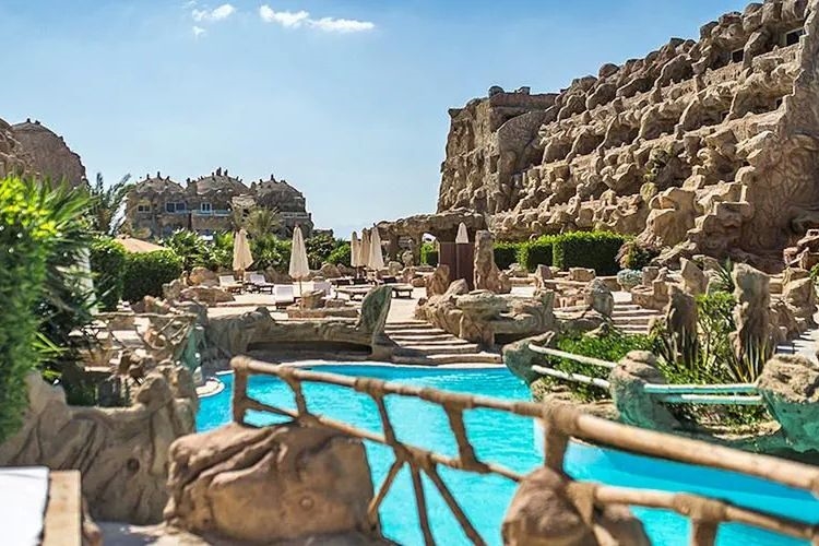 Caves Beach Resort Hurghada 2