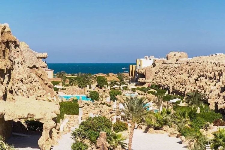 Caves Beach Resort Hurghada 5