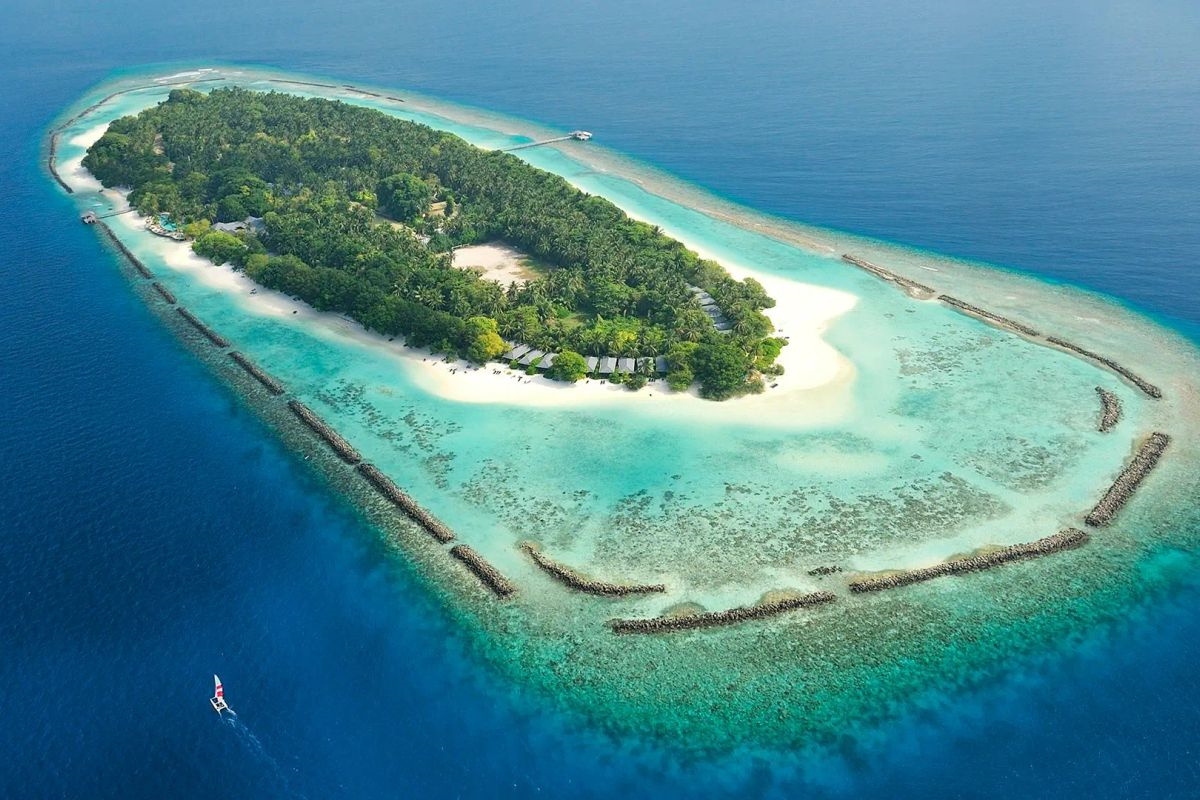 ROYAL ISLAND