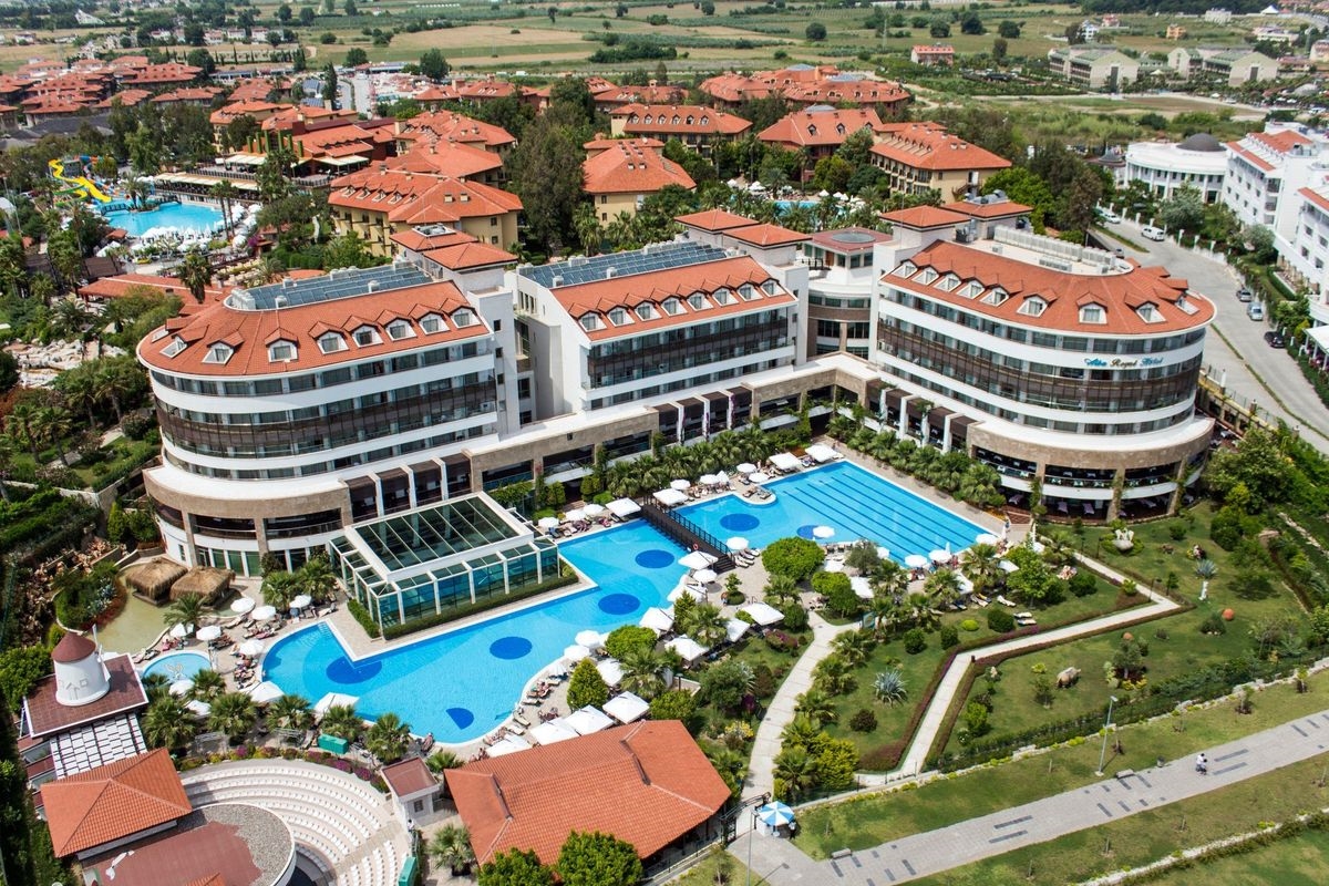 Alba Royal Hotel 4