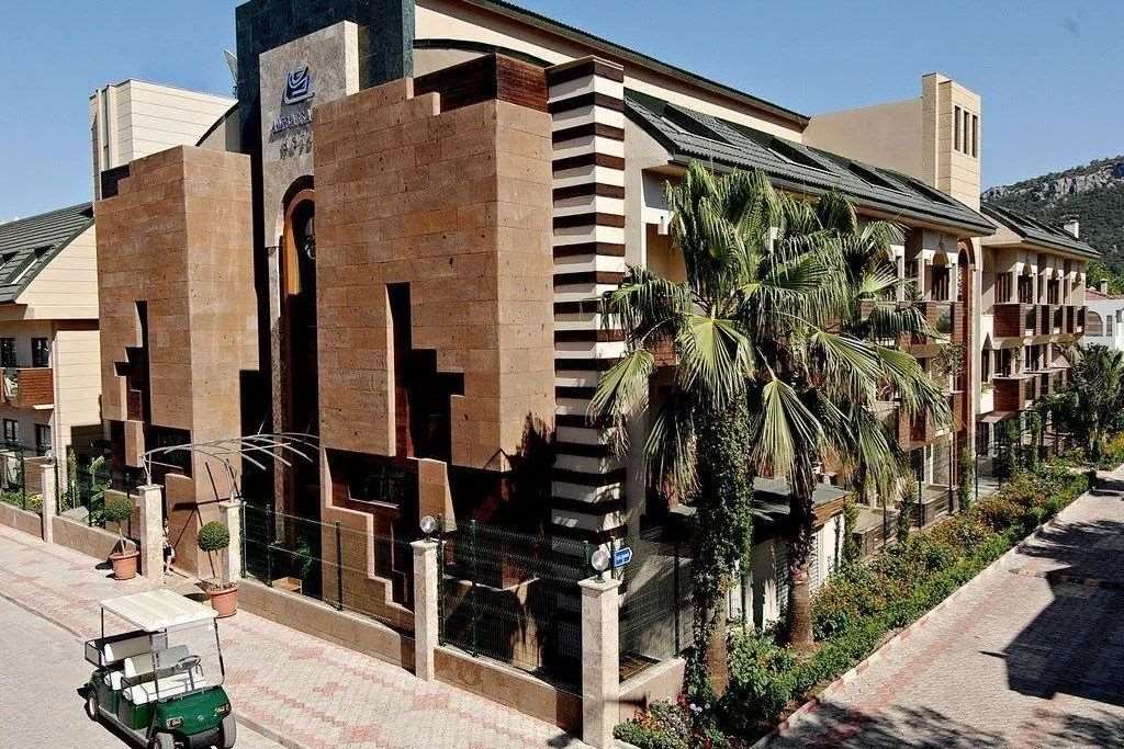 Pokaż wszystkie zdjęcia