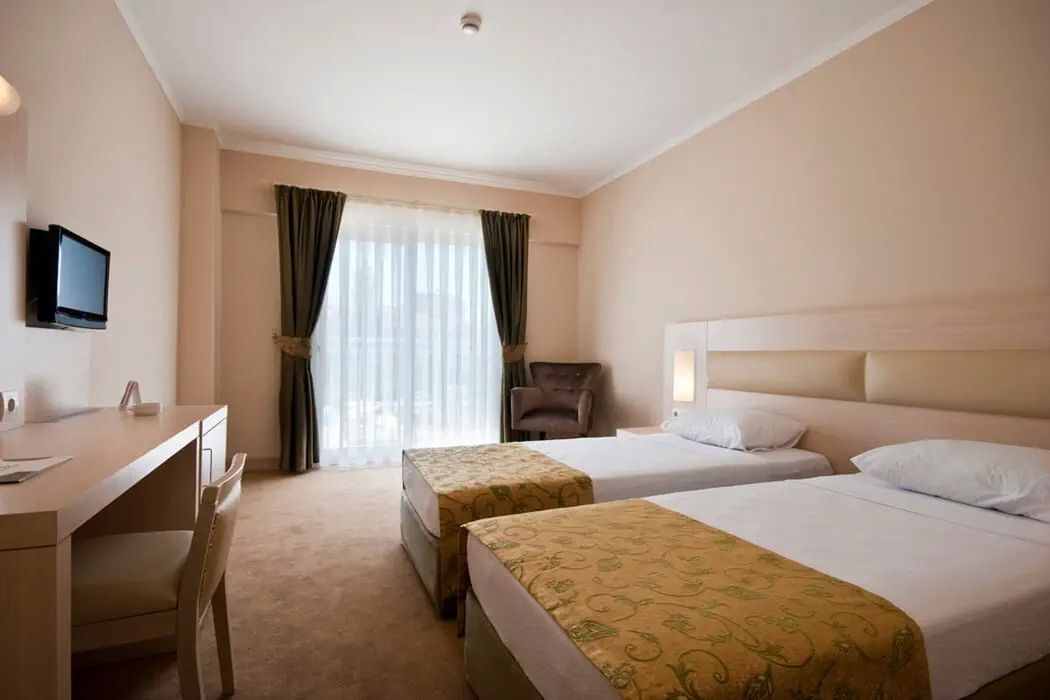 White Lilyum Hotel 5