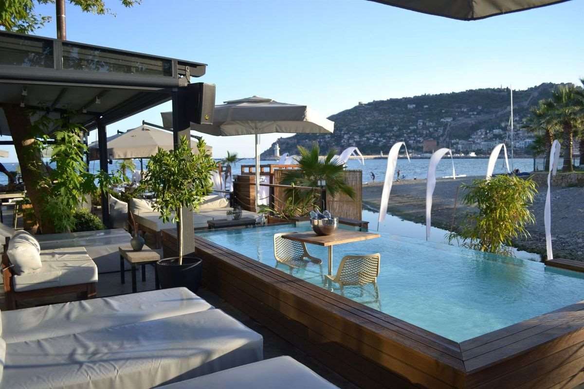 En Vie Sun Beach Hotel 2