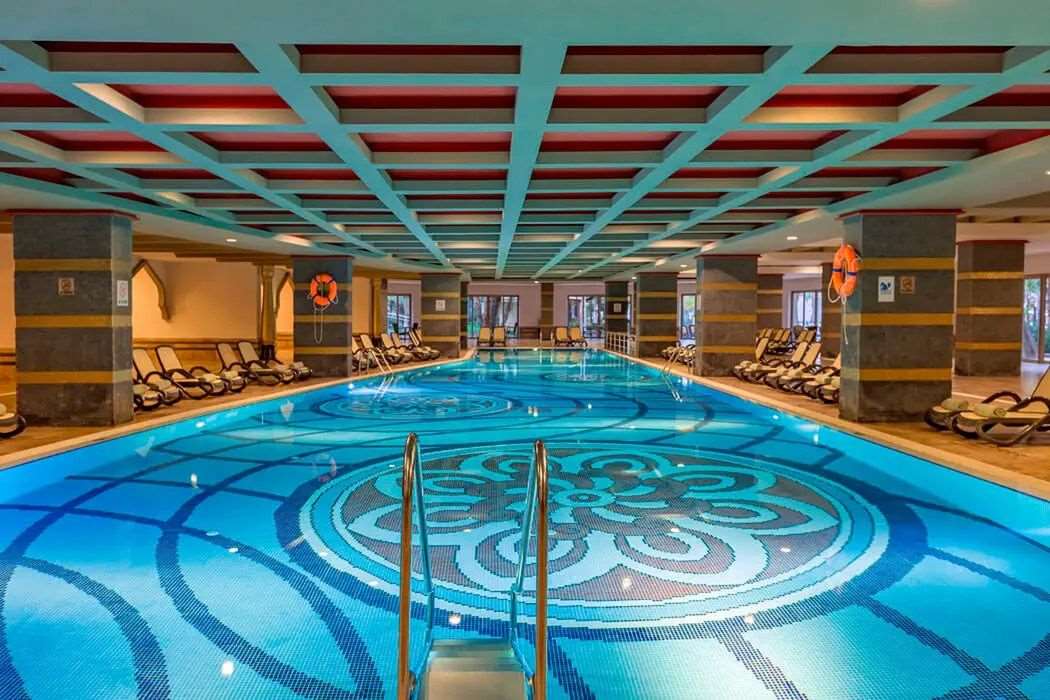Royal Dragon Hotel 2